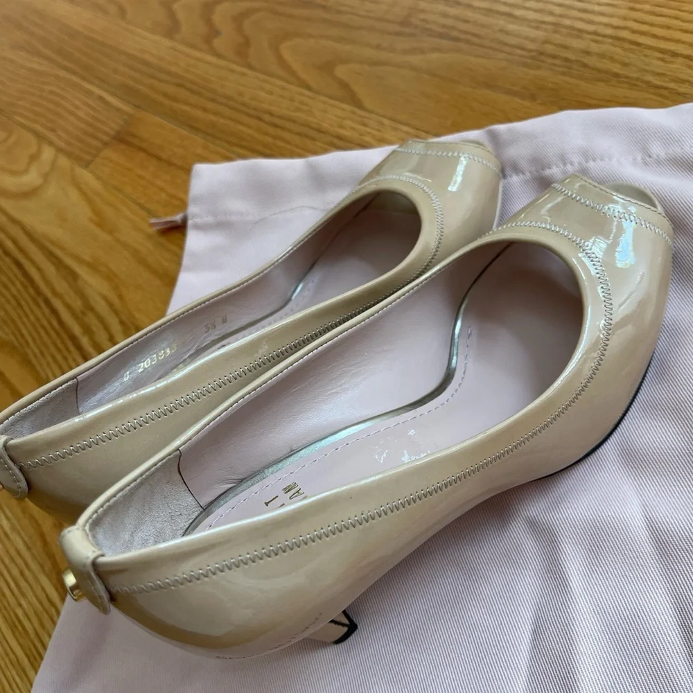 Stuart Weitzman Nude Patent Leather Open Toe Heels size 6 - Picture 10 of 13